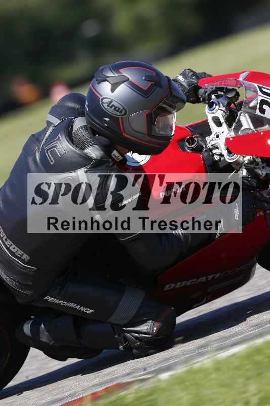 /43 08.08.2025 Discover the Bike ADR/Race 3 rot/299
